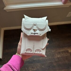 NWT KARL LAGERFELD PARIS
Ikons Karl Leather Crossbody